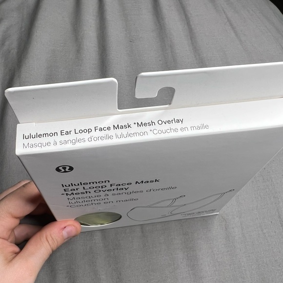 NWT Lululemon Ear Loop Face Mask *Mesh Overlay (Unused/Unopened) *BRAND NEW - Picture 13 of 15